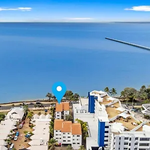 Santalina On 4*, Hervey Bay Australia