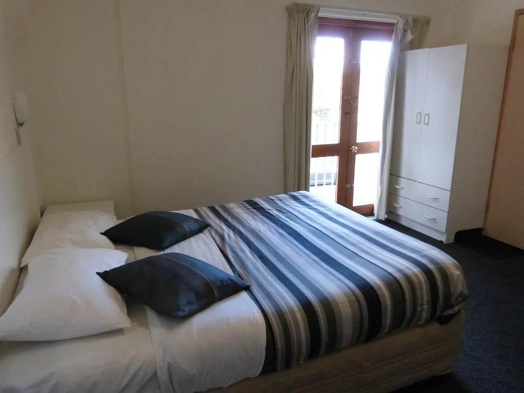*** Hotel The Wright Lodge Adelaide Australia